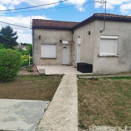 Appartement T2- Le Bon Accueil / Wifi / Parking Angoulême Exterior foto